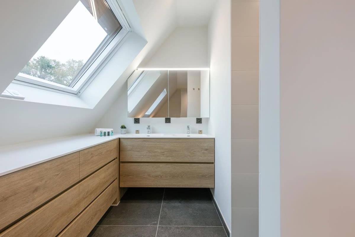 Huswell - Luxurious Apartment With Parking Beernem Exterior foto