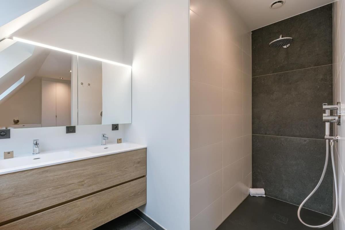Huswell - Luxurious Apartment With Parking Beernem Exterior foto