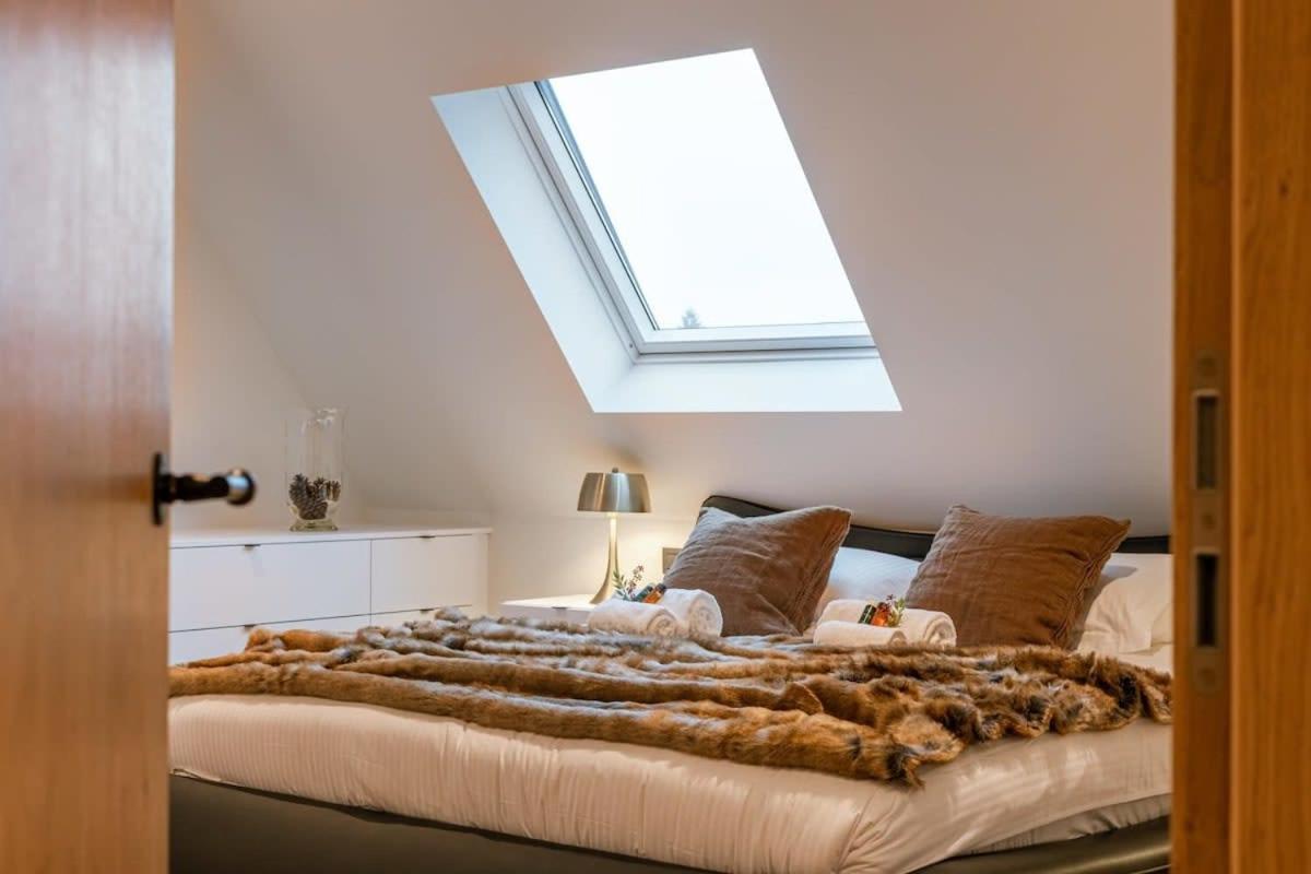 Huswell - Luxurious Apartment With Parking Beernem Exterior foto