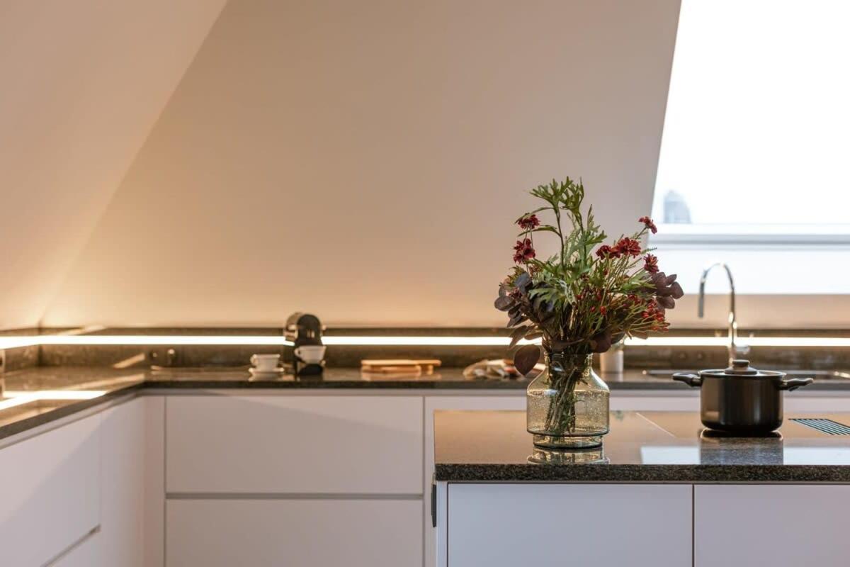 Huswell - Luxurious Apartment With Parking Beernem Exterior foto